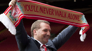 喀麦隆体育部长与足协主席埃托奥决裂，前者指责后者操纵选举