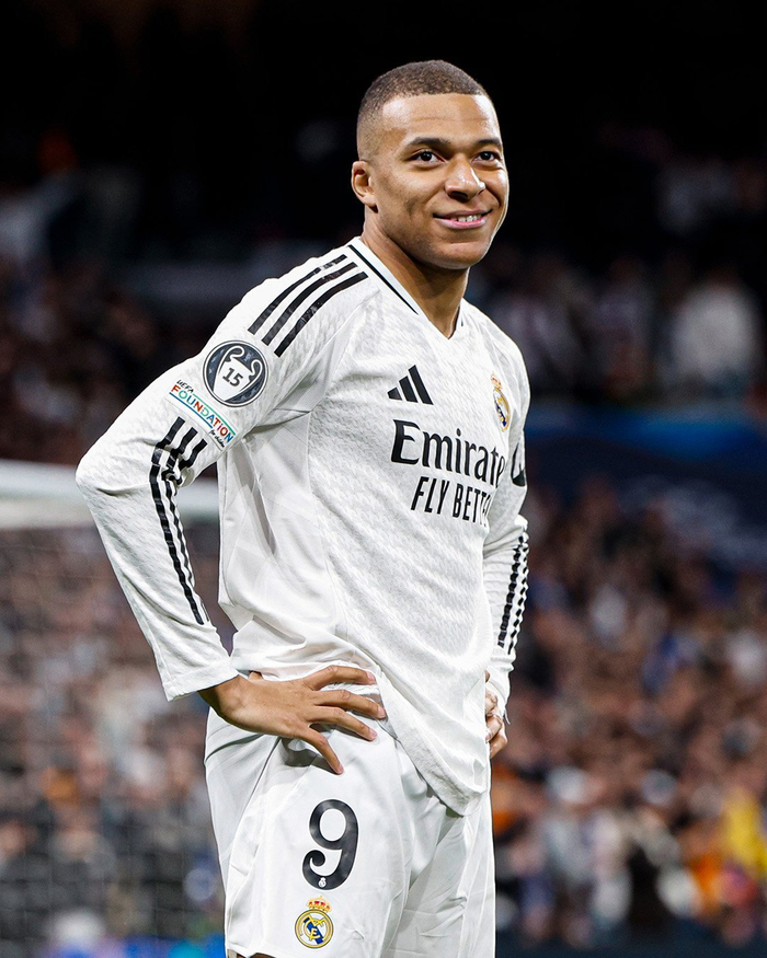 鲁本·阿莫林的终极考验：曼联两大将的生死对决