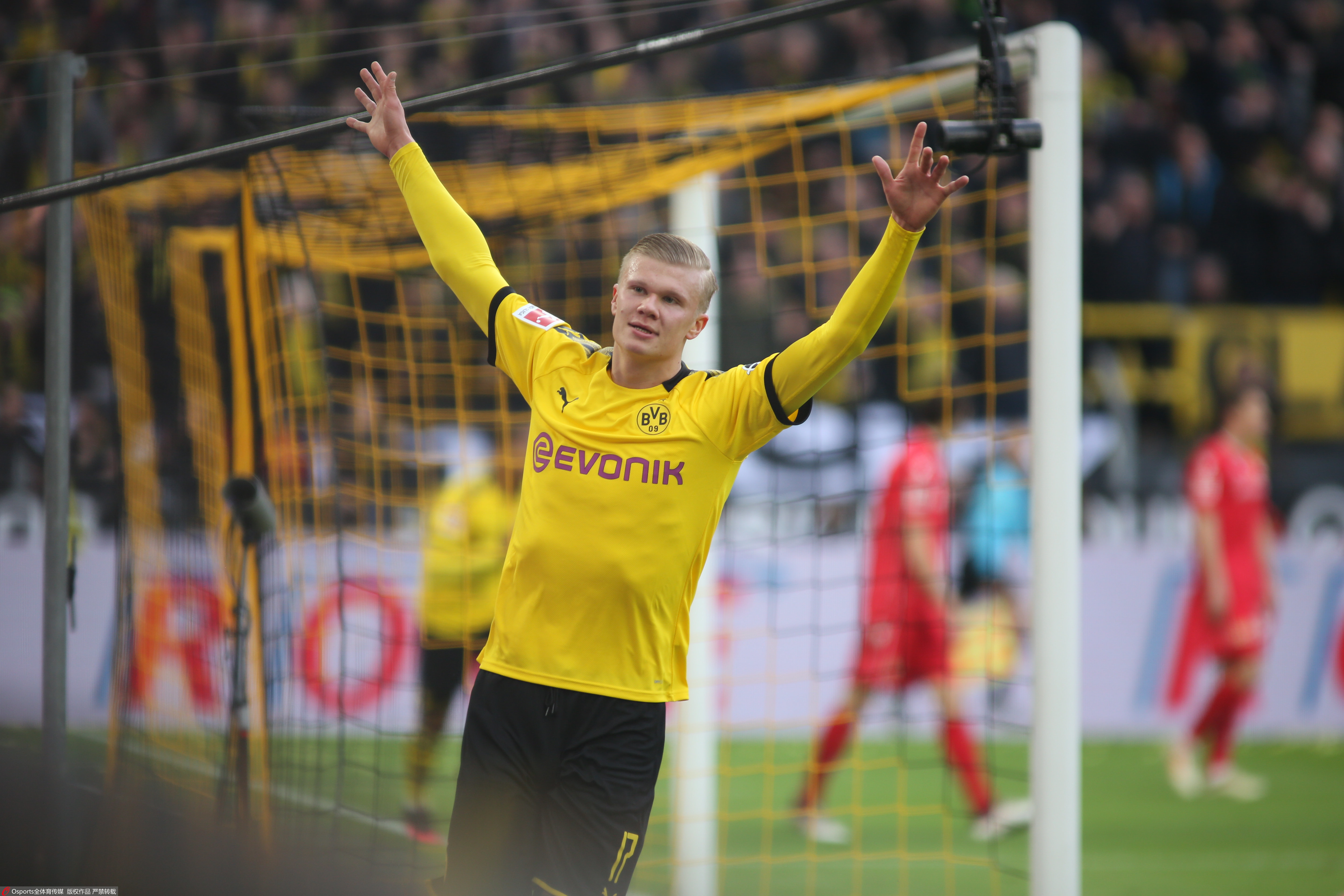 罗马诺：尤文并未追逐坎塞洛，球员不降薪意甲俱乐部无法负担