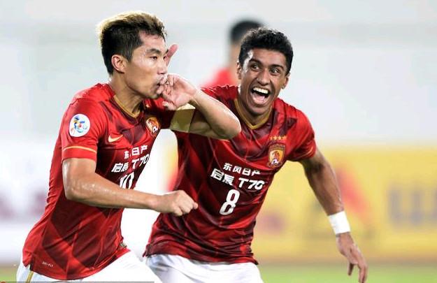 TA：利物浦中场莫顿即将加盟里昂，转会费含浮动约1500万镑