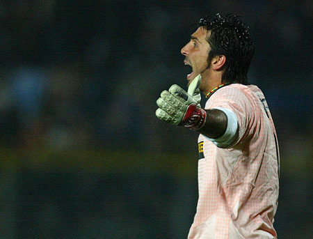 豪门悲喜夜：维拉2-1绝杀阿森纳 曼城3-0落后枪手2分 切尔西3轮不胜