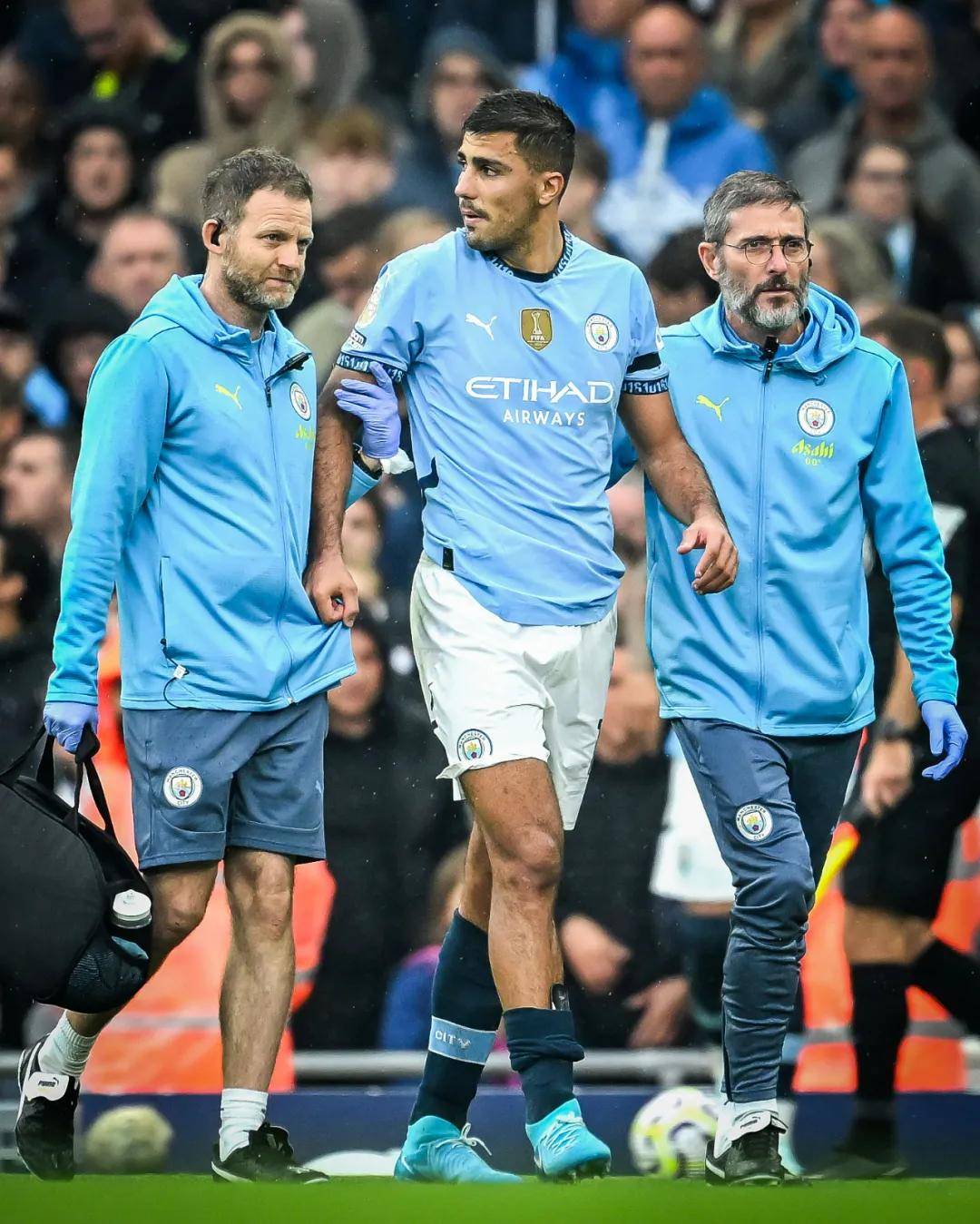 时隔579天复出，原巴萨梯队球员埃德加-耶重新回到球场