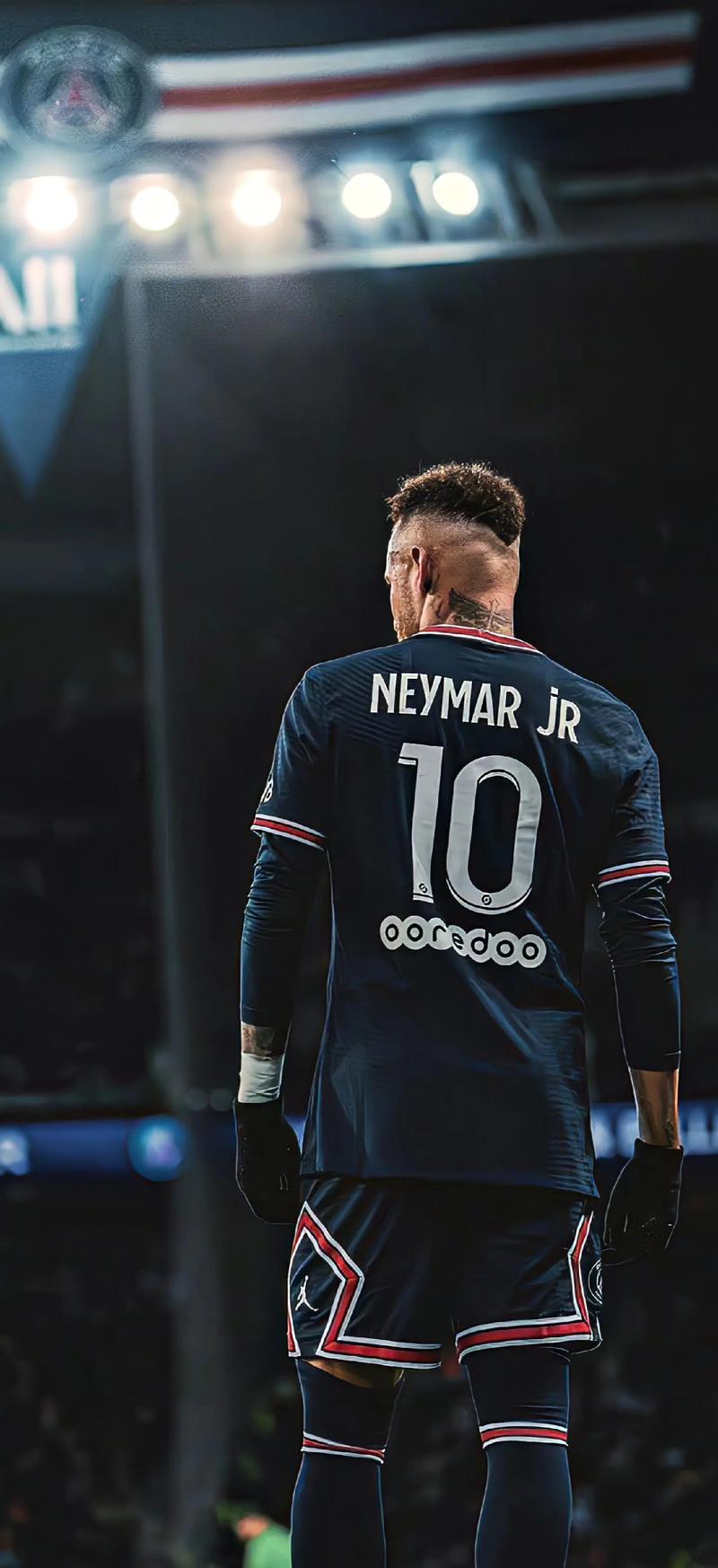 邮报：赫尔城客战斯托克城绝杀后挑衅主场球迷，引发双方冲突