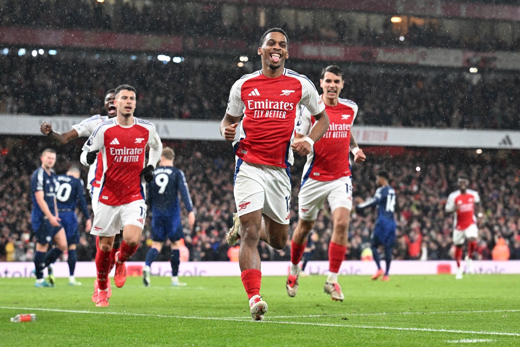 “童话小马一家”穿上彩色服饰 全面完工等你来打卡哈尔滨（李磊）