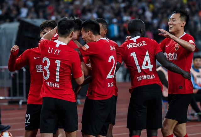 为什么现实中有很多门将踢球能踢到40岁以上，成熟期会比较漫长？